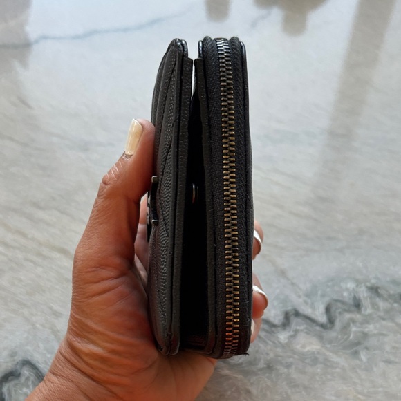 💥🔥YSL❤️❤️ Black Quilted Wallet - Picture 12 of 14